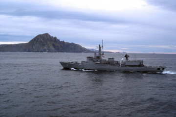 Fragata multipropósito clase M FF-15 Almirante Blanco en el Cabo de Hornos. Foto: Armada de Chile