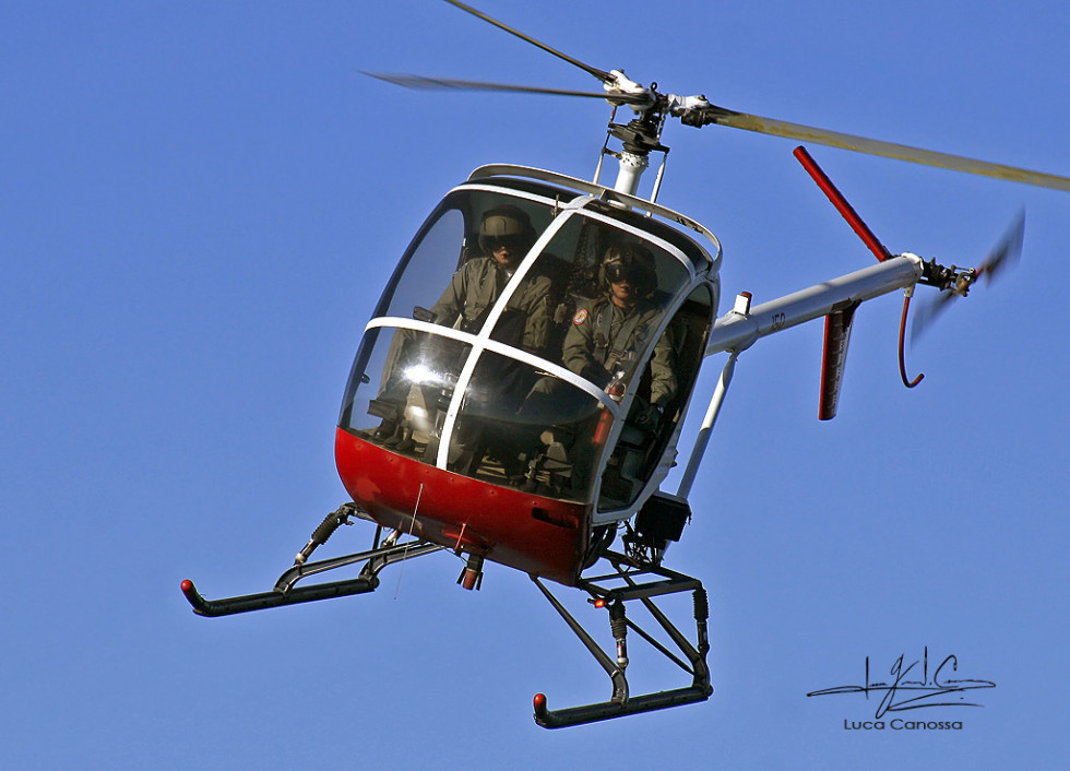 Helicóptero Schweizer S300 de la flota de la Fuerza Aérea Salvadoreña. Foto: FAS