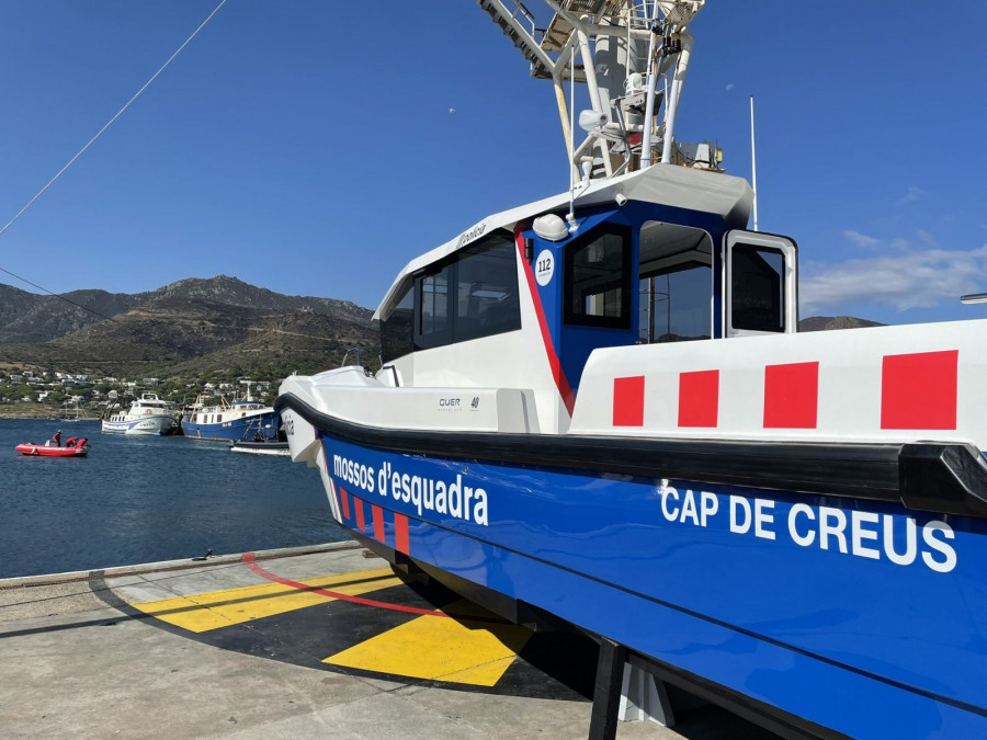 Embarcación Cap de Creu instantes antes de la botadura. Foto: Mossos d'Escuadra