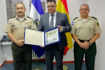 Acto de reconocimiento. Foto: Embajada de El Salvador en España