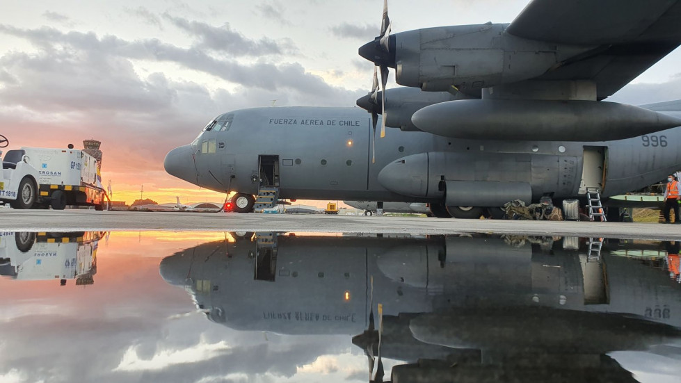 El C-130H de la Fuerza Aérea de Chile inicia sus operaciones aéreas en Colombia